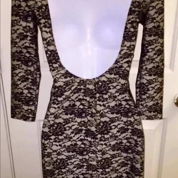 2 white button up shirts and dress size small - Picture 4 of 6